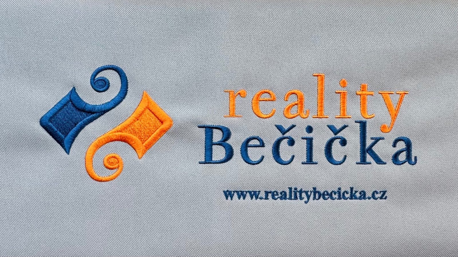 LOGO - Reality Bečička